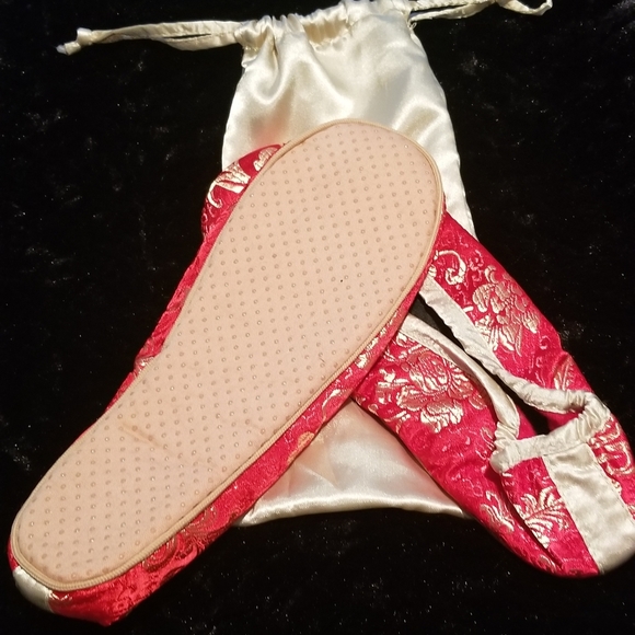 New slip on slippers with insoles - Picture 2 of 5